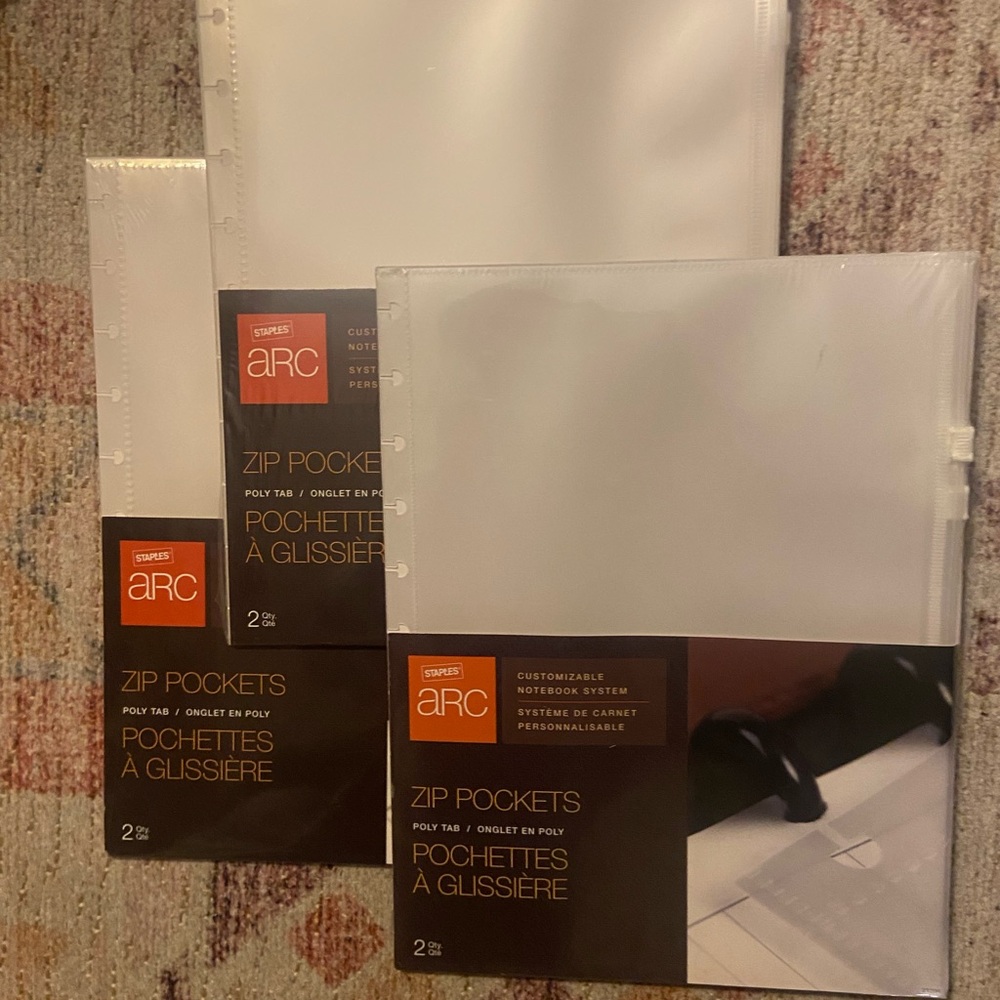 Staples Arc System Poly Zip Pockets, Clear, Letter-sized 5.5 x 8.5 in (3pk)